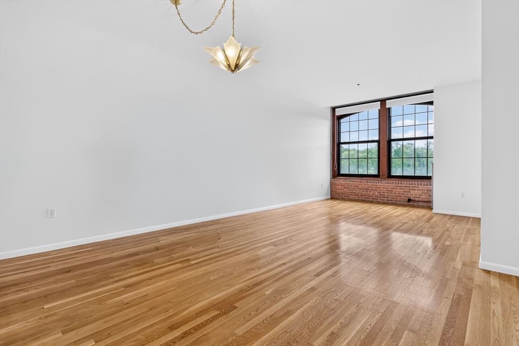 Condominium at 1243 Adams Street # 303, Boston MA 02124, Boston, photo 2 of 22