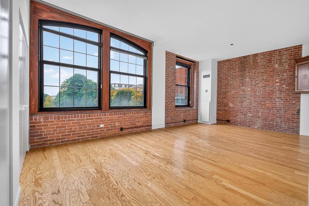 Condominium at 1243 Adams Street # 303, Boston MA 02124, Boston, photo 10 of 22