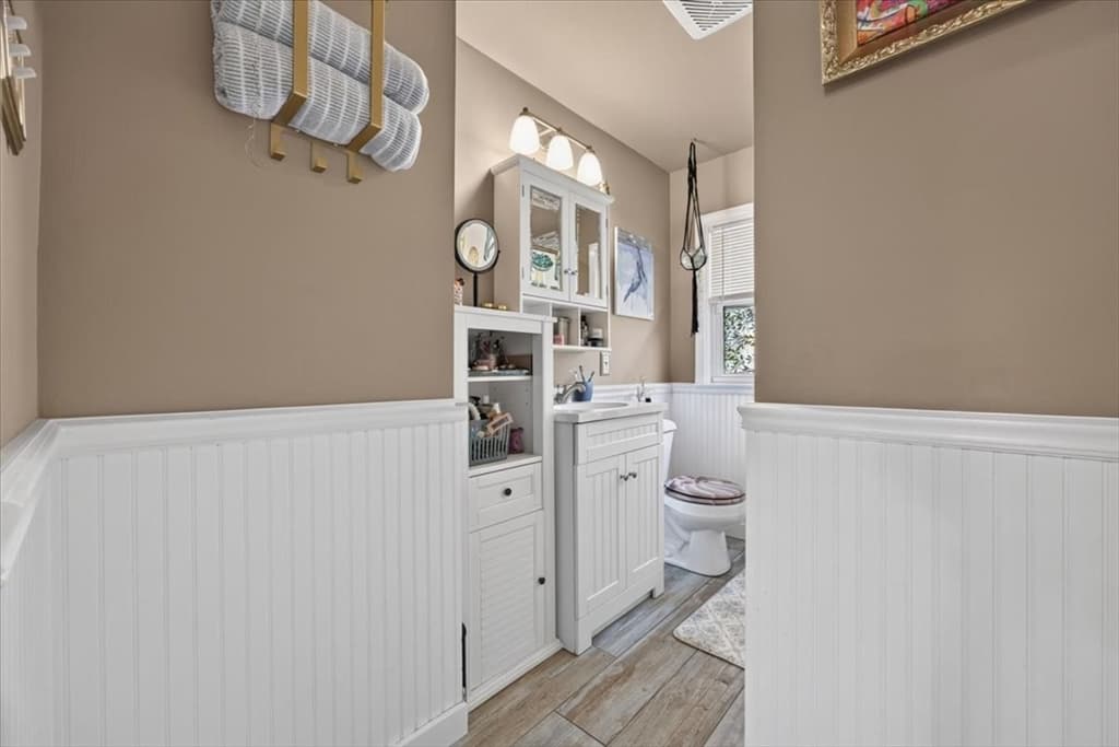 Single Family Residence at 6 Pontiac St, New Bedford MA 02745, New Bedford, photo 16 of 30