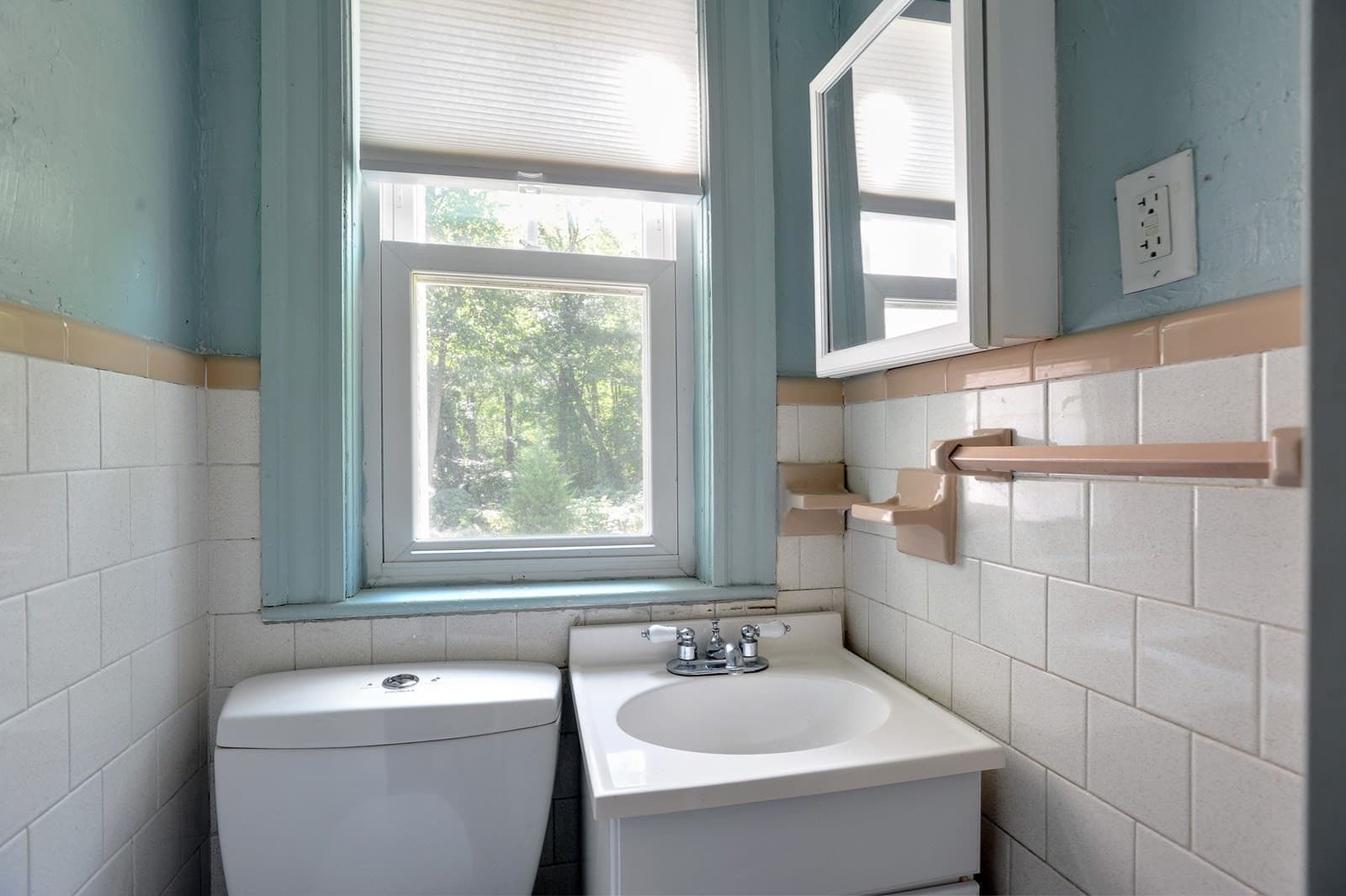 Single Family Residence at 66 Ferncroft Rd, Milton MA 02186, Milton, photo 13 of 28