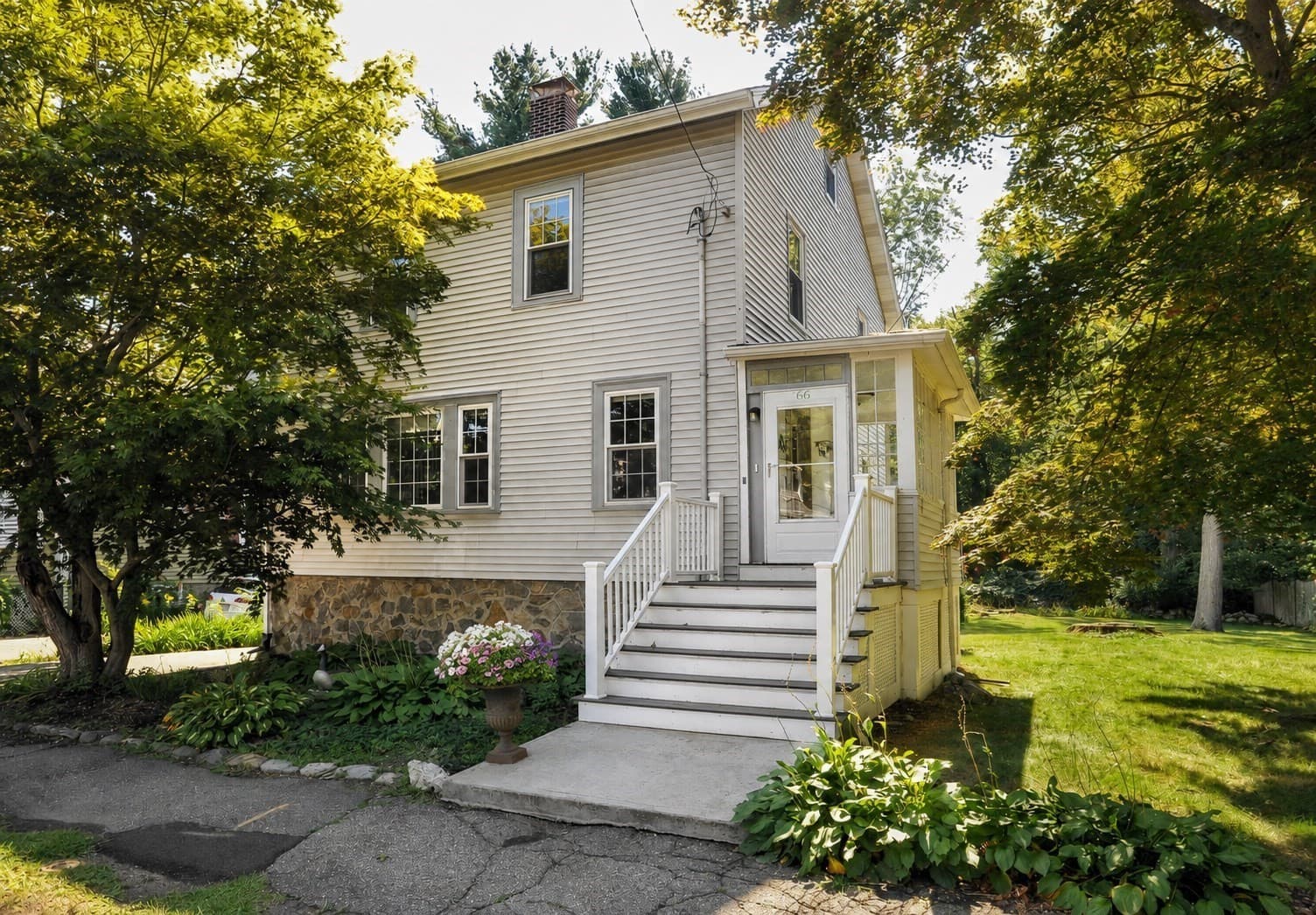 66 Ferncroft Rd, Milton MA 02186