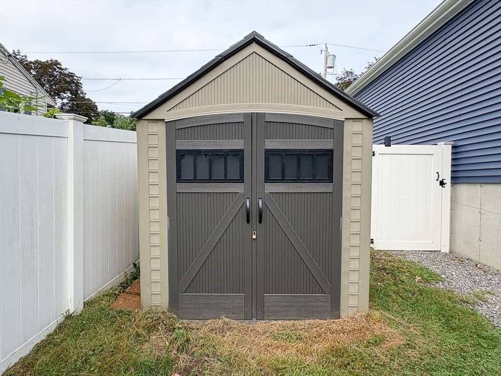 Single Family Residence at 138 Rea St, Lowell MA 01852, Lowell, photo 27 of 30