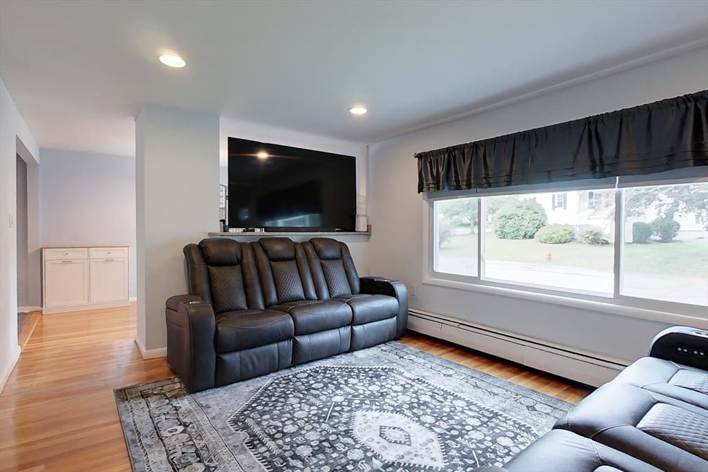 Single Family Residence at 138 Rea St, Lowell MA 01852, Lowell, photo 9 of 30