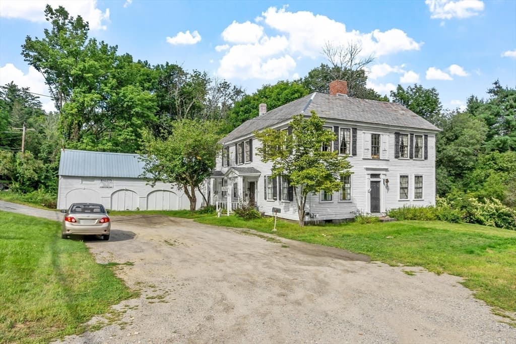 488 S Main St, Athol MA 01331