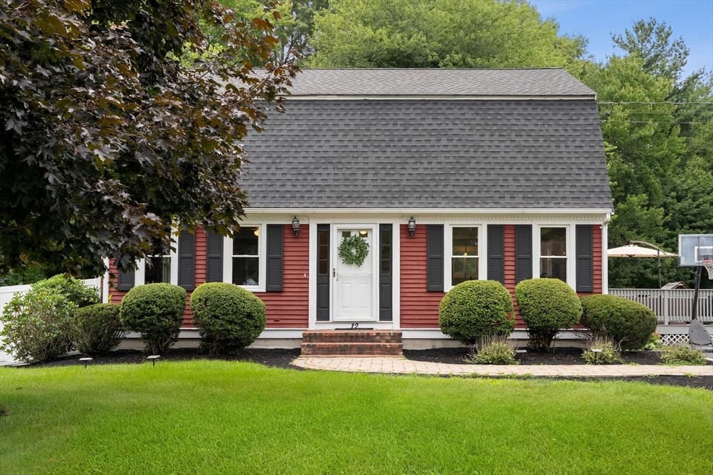 Single Family Residence at 12 Enwright Way, Bridgewater MA 02324, Bridgewater, photo 2 of 42