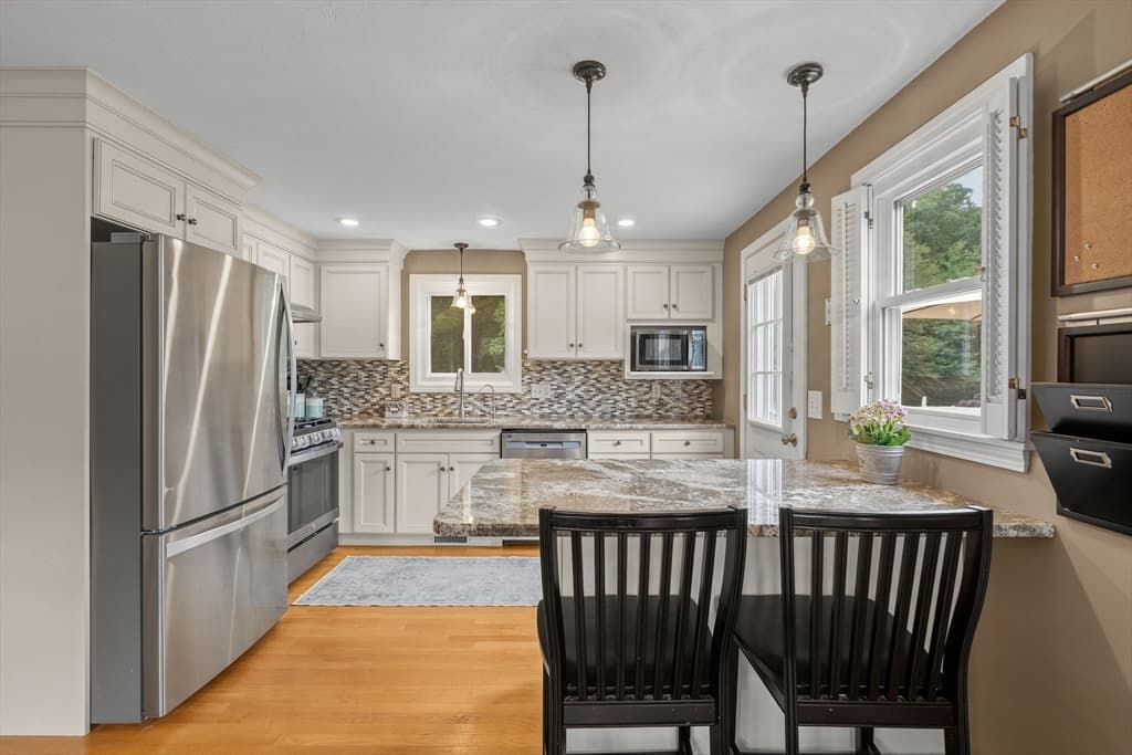 Single Family Residence at 12 Enwright Way, Bridgewater MA 02324, Bridgewater, photo 7 of 42