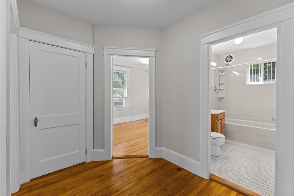 Single Family Residence at 33 Clearview Ave, Worcester MA 01605, Worcester, photo 26 of 41
