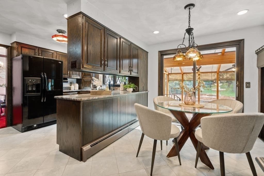 Single Family Residence at 148 Sandra Lane, North Andover MA 01845, North Andover, photo 12 of 38