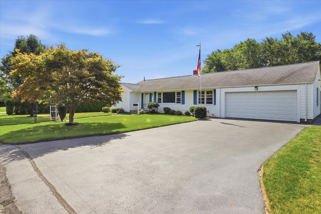 Single Family Residence at 18 Picard Court, Swansea MA 02777, Swansea, photo 3 of 41