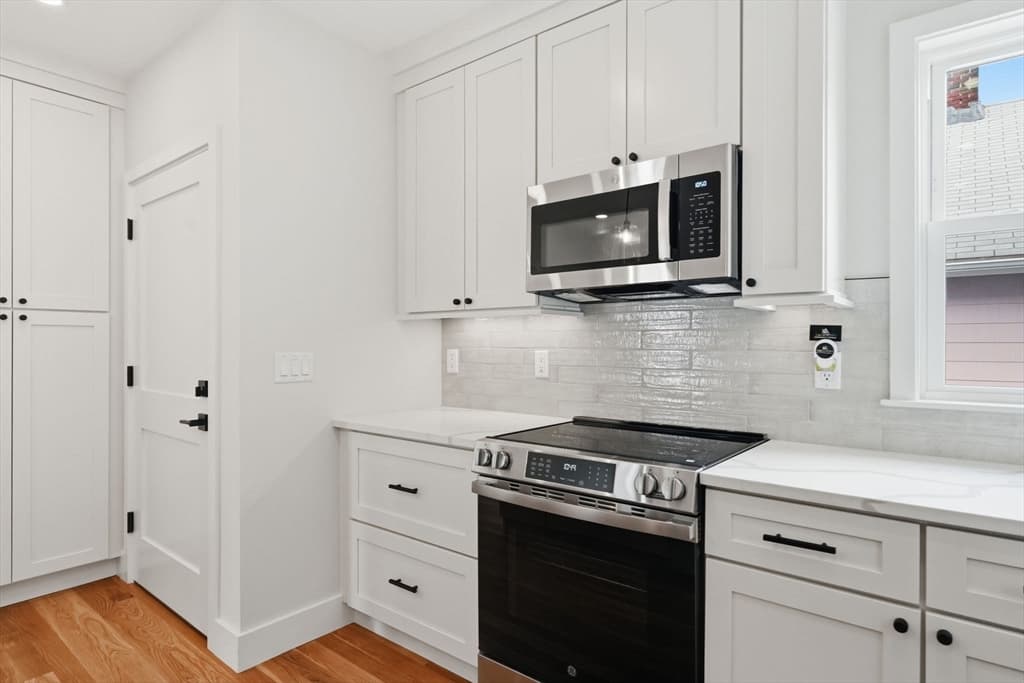 Condominium at 183 Madison St # 2, Malden MA 02148, Malden, photo 9 of 23