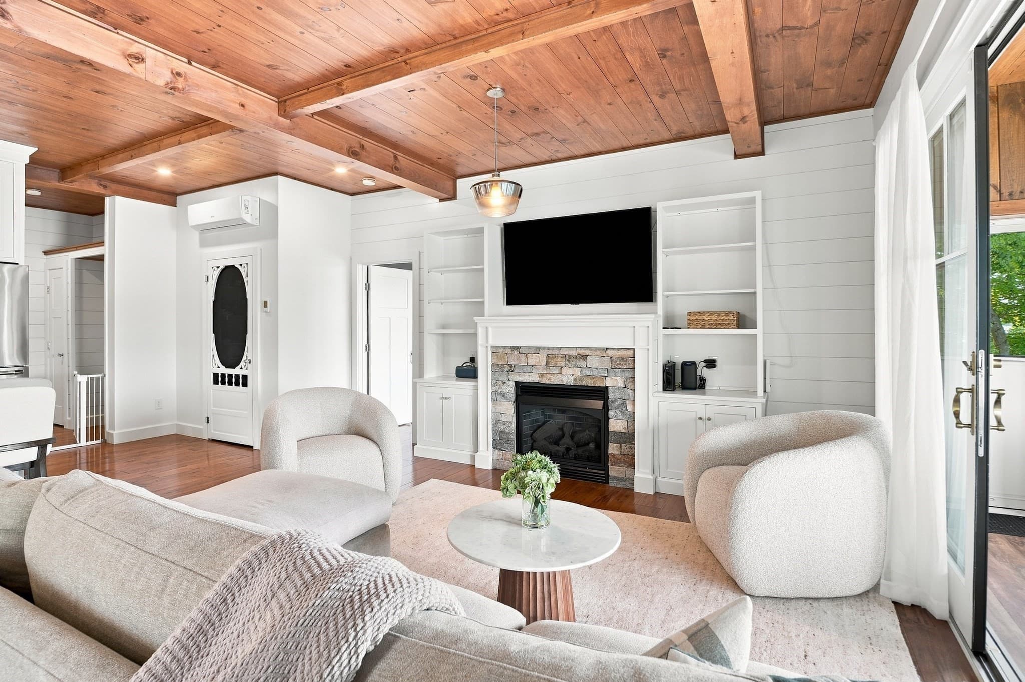 Single Family Residence at 182 Manchaug Road, Sutton MA 01590, Sutton, photo 7 of 41