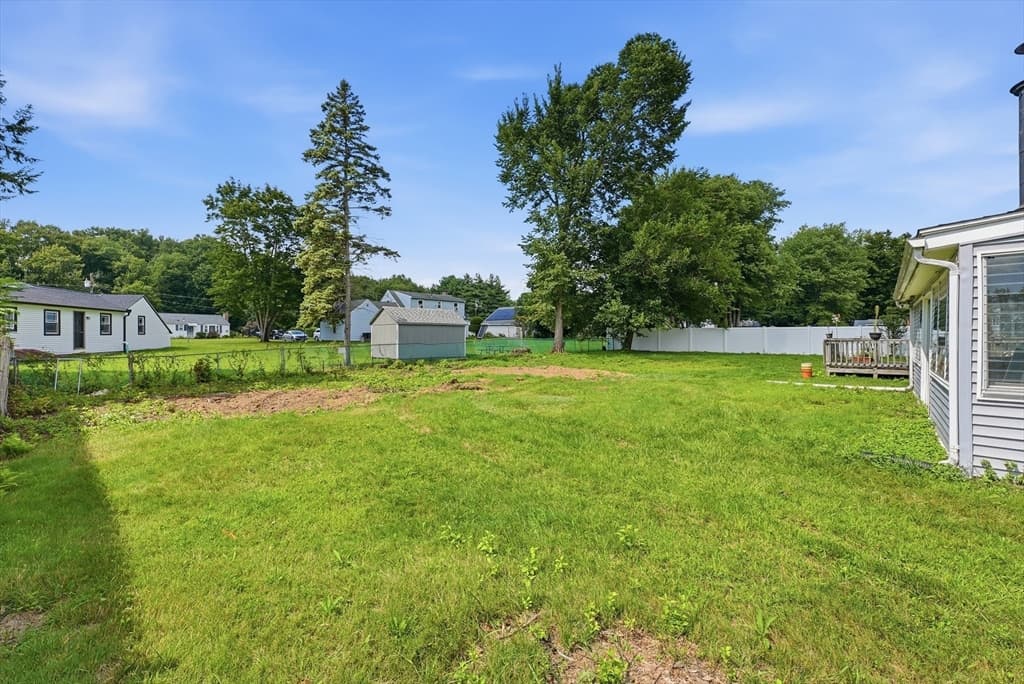Single Family Residence at 60 S West St, Agawam MA 01001, Agawam, photo 8 of 28
