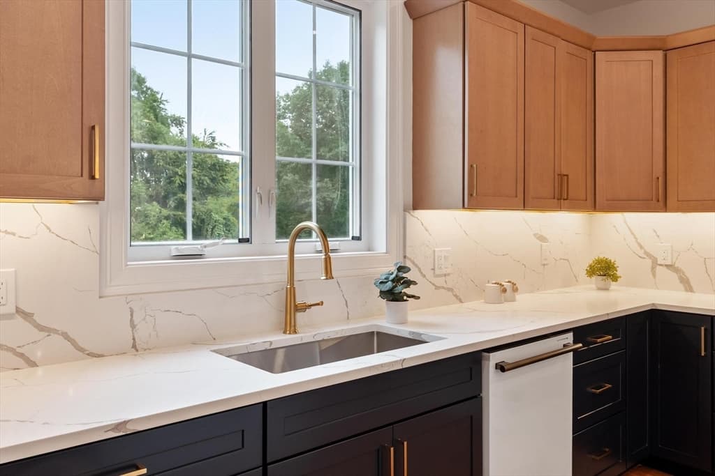 Single Family Residence at 5 Manson Rd, Swampscott MA 01907, Swampscott, photo 16 of 31