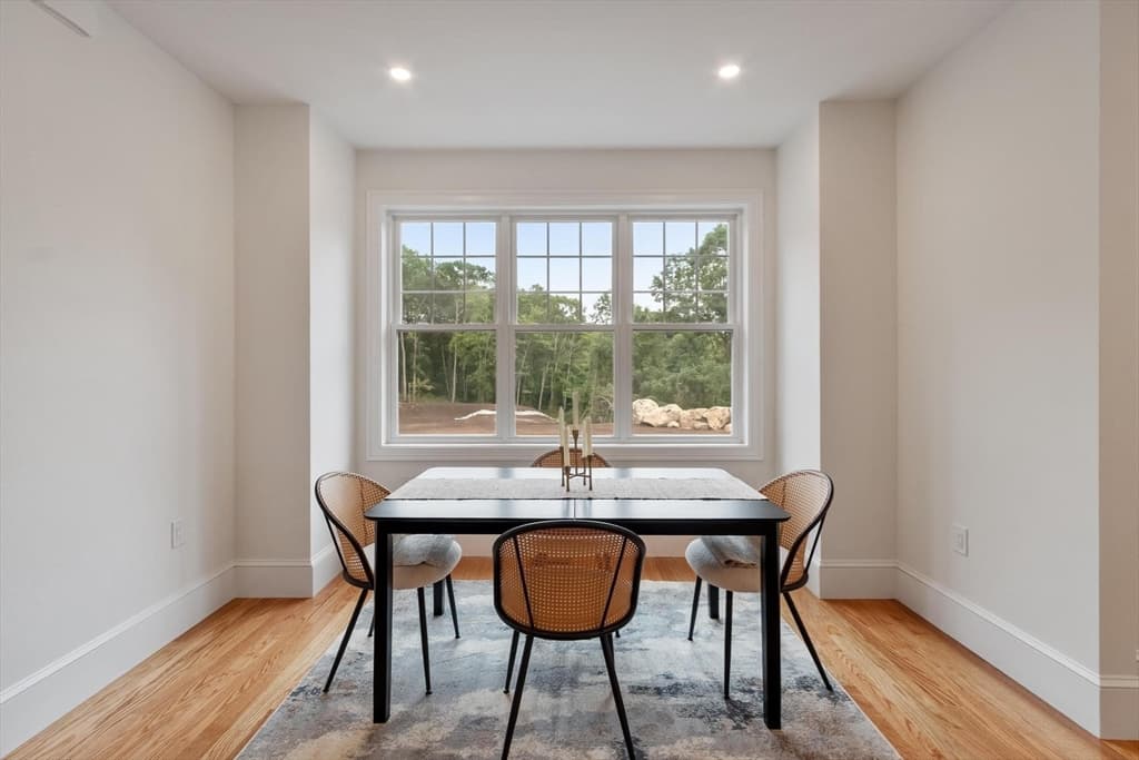Single Family Residence at 5 Manson Rd, Swampscott MA 01907, Swampscott, photo 7 of 31