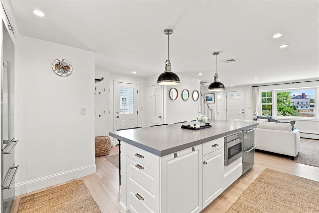 Single Family Residence at 5 Leslie Cove, Marblehead MA 01945, Marblehead, photo 13 of 32