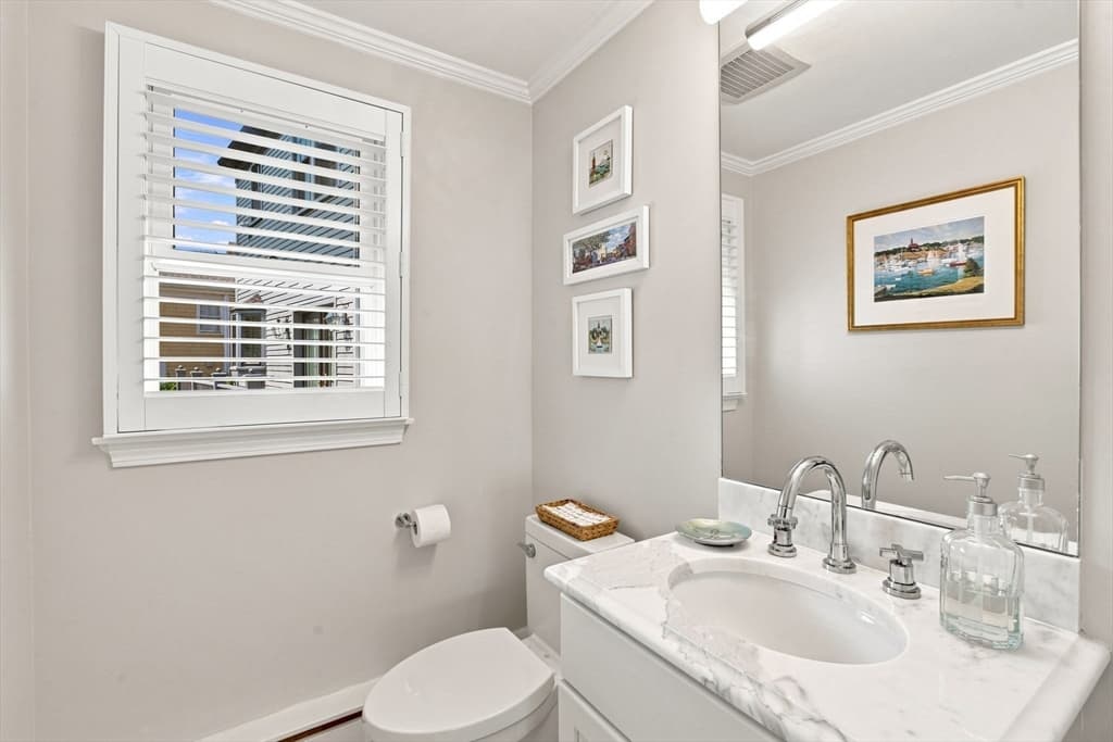 Single Family Residence at 5 Leslie Cove, Marblehead MA 01945, Marblehead, photo 14 of 32
