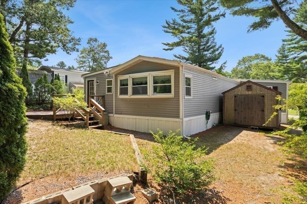 Mobile Home at 14 Judith Cir, Wareham MA 02576, Wareham, photo 15 of 16