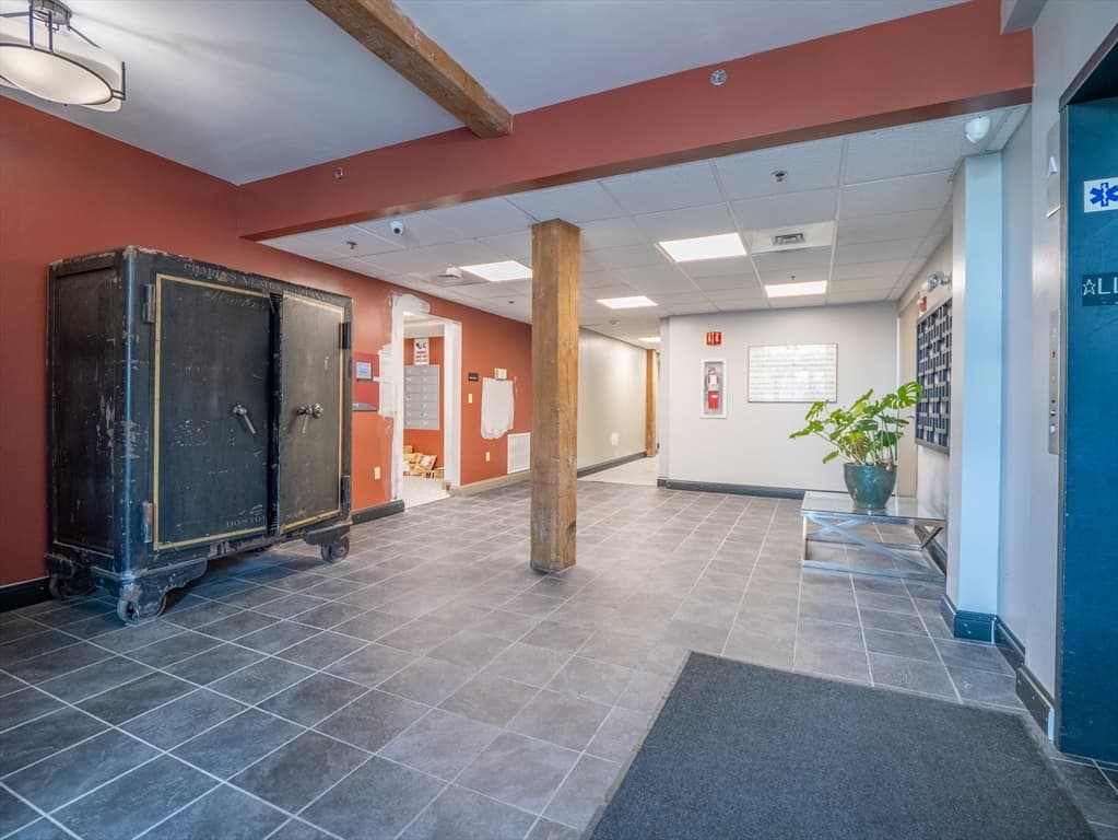 Condominium at 147 Centre St # 105, Brockton MA 02301, Brockton, photo 15 of 19