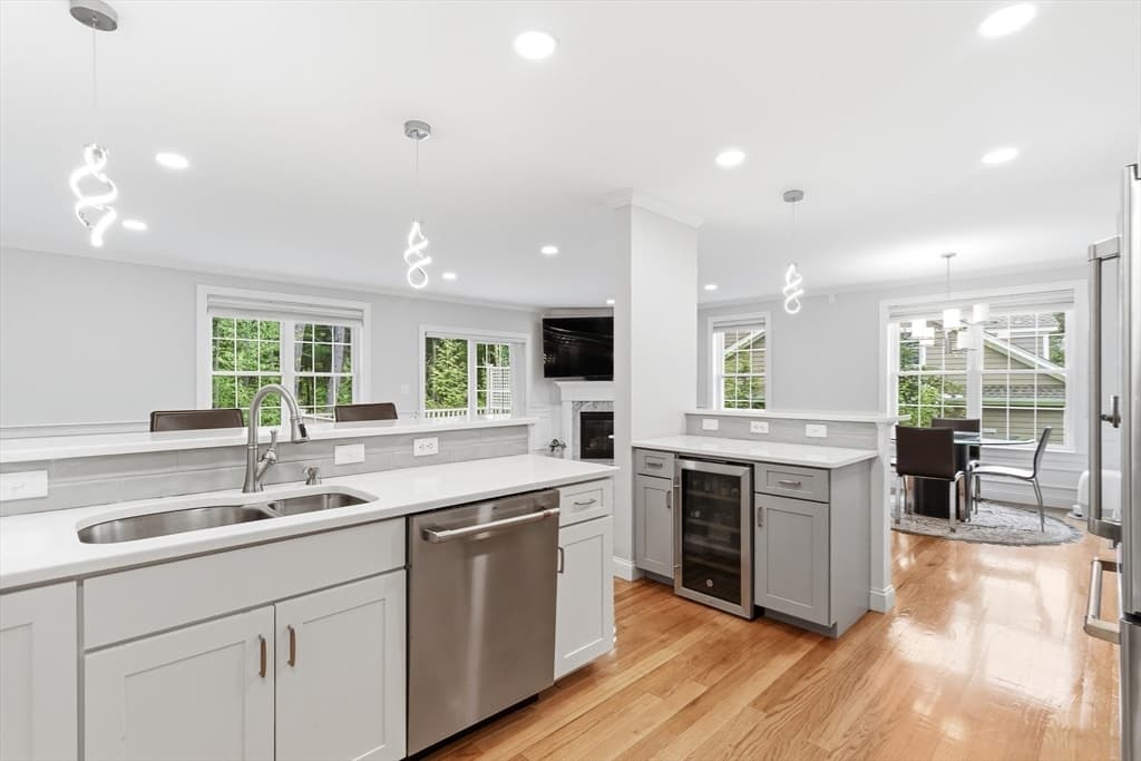 Condominium at 37 Jefferson Dr # 1, Lexington MA 02420, Lexington, photo 9 of 42