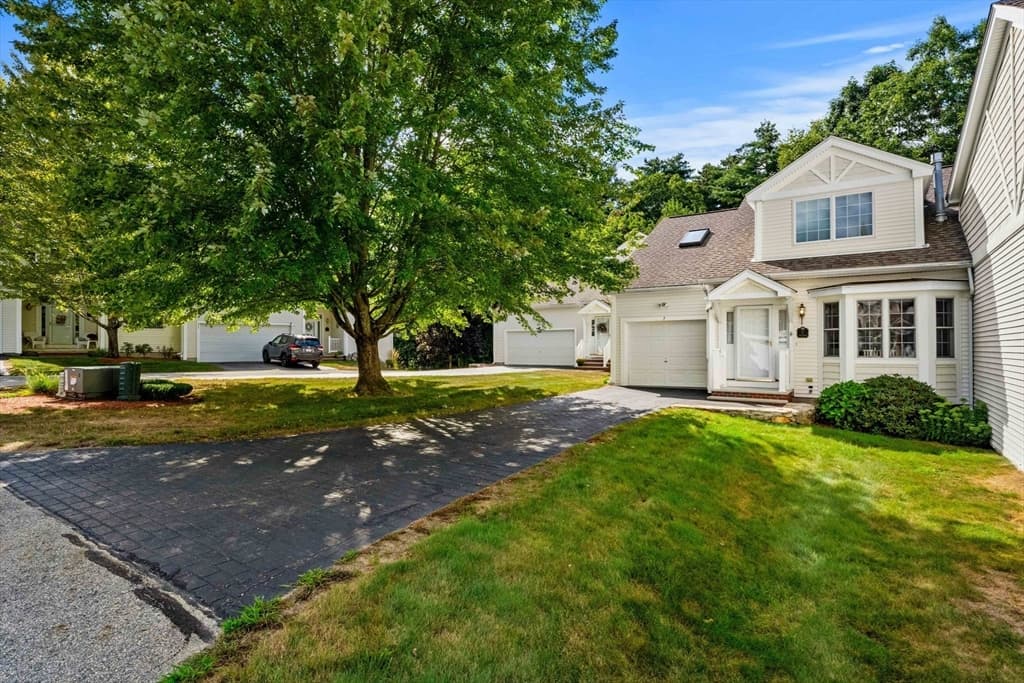 Condominium at 7 Hartswood Drive # 41, Haverhill MA 01830, Haverhill, photo 3 of 18