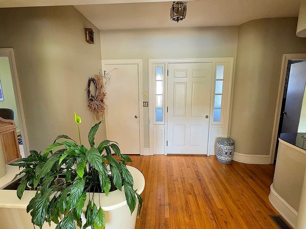 Single Family Residence at 1015 Madison St, Fall River MA 02720, Fall River, photo 3 of 42