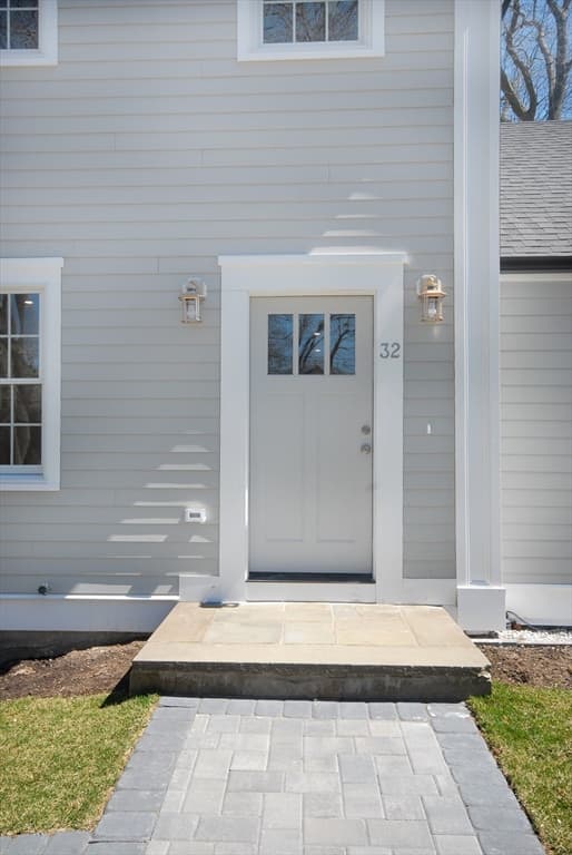 Single Family Residence at 32 Hickory Cliff Rd, Newton MA 02464, Newton, photo 2 of 42