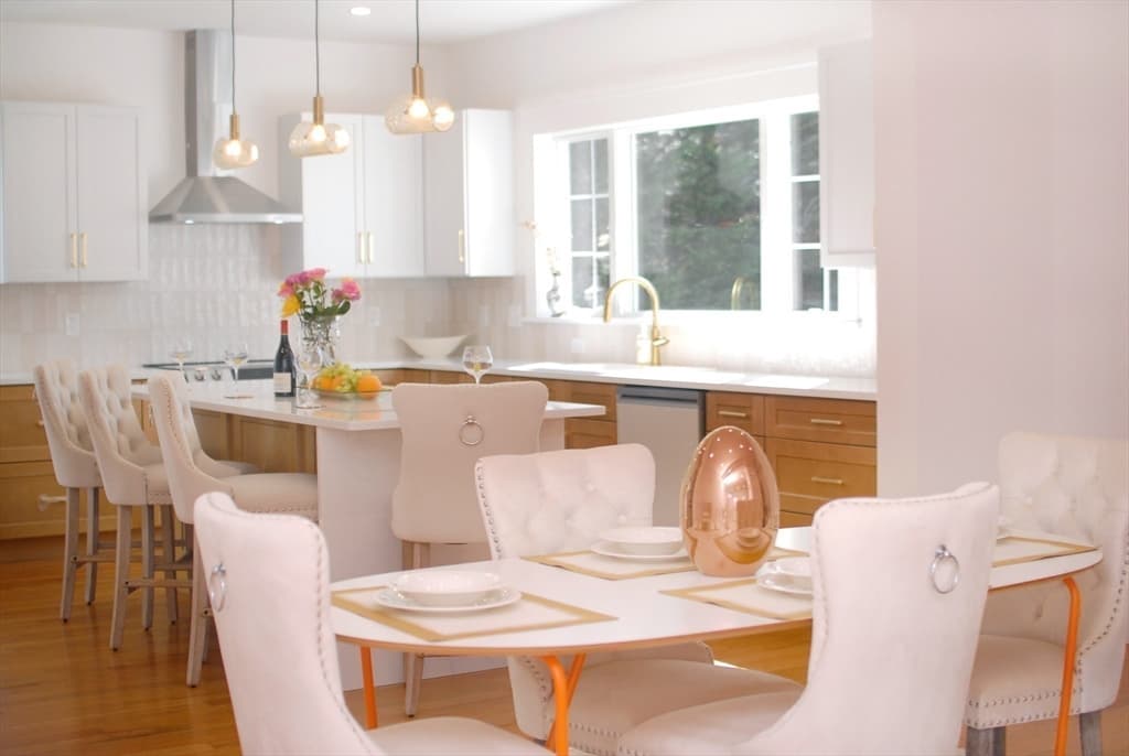 Single Family Residence at 32 Hickory Cliff Rd, Newton MA 02464, Newton, photo 12 of 42