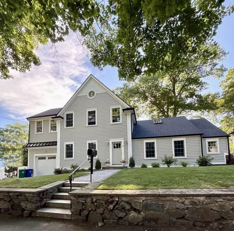 32 Hickory Cliff Rd, Newton MA 02464