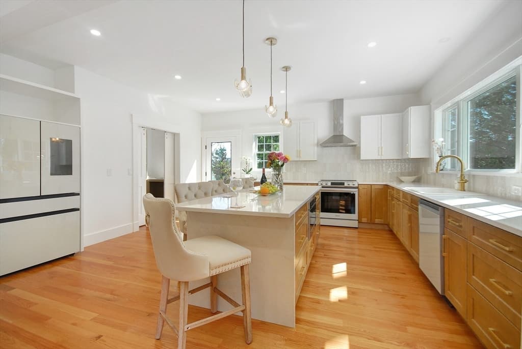 Single Family Residence at 32 Hickory Cliff Rd, Newton MA 02464, Newton, photo 15 of 42