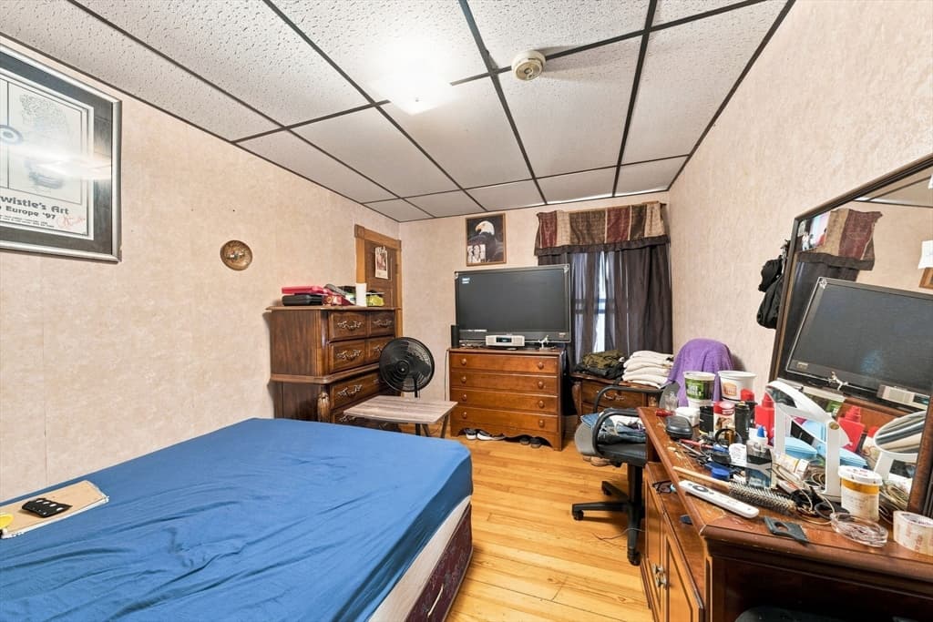 3 Family at 99 Hazard St, New Bedford MA 02740, New Bedford, photo 11 of 38