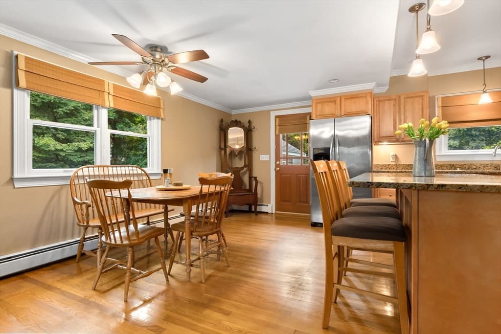 Single Family Residence at 135 Linebrook Rd, Ipswich MA 01938, Ipswich, photo 12 of 42