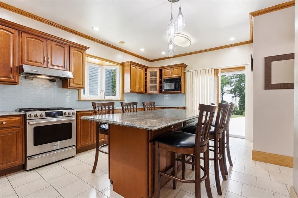 Single Family Residence at 1 Dayton St, Boston MA 02124, Boston, photo 10 of 36