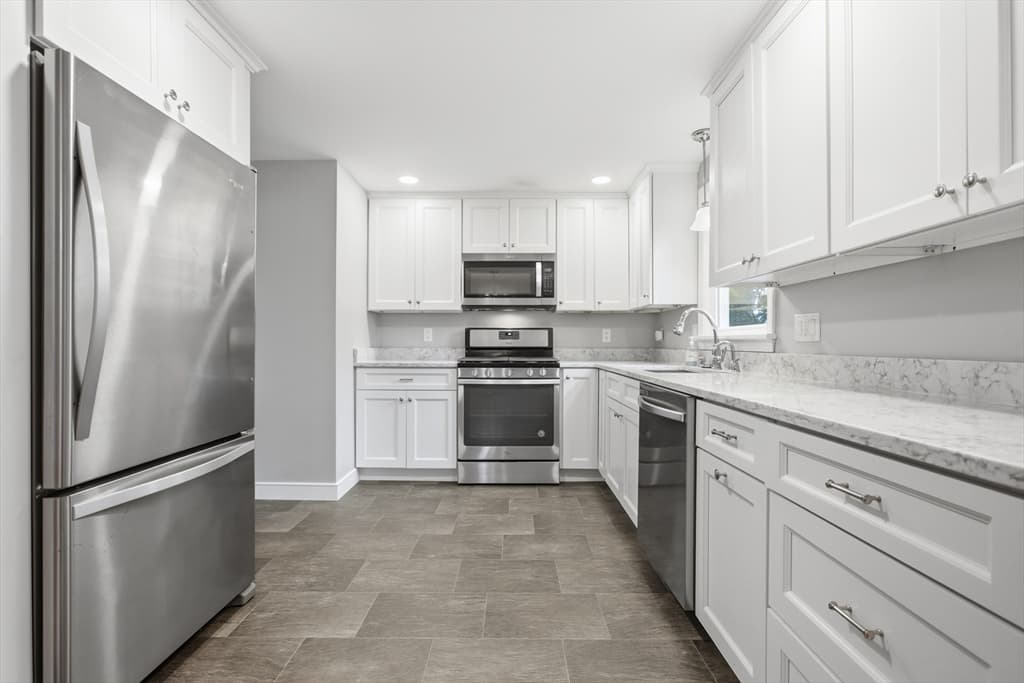 Single Family Residence at 203 Hobart St, Braintree MA 02184, Braintree, photo 10 of 40