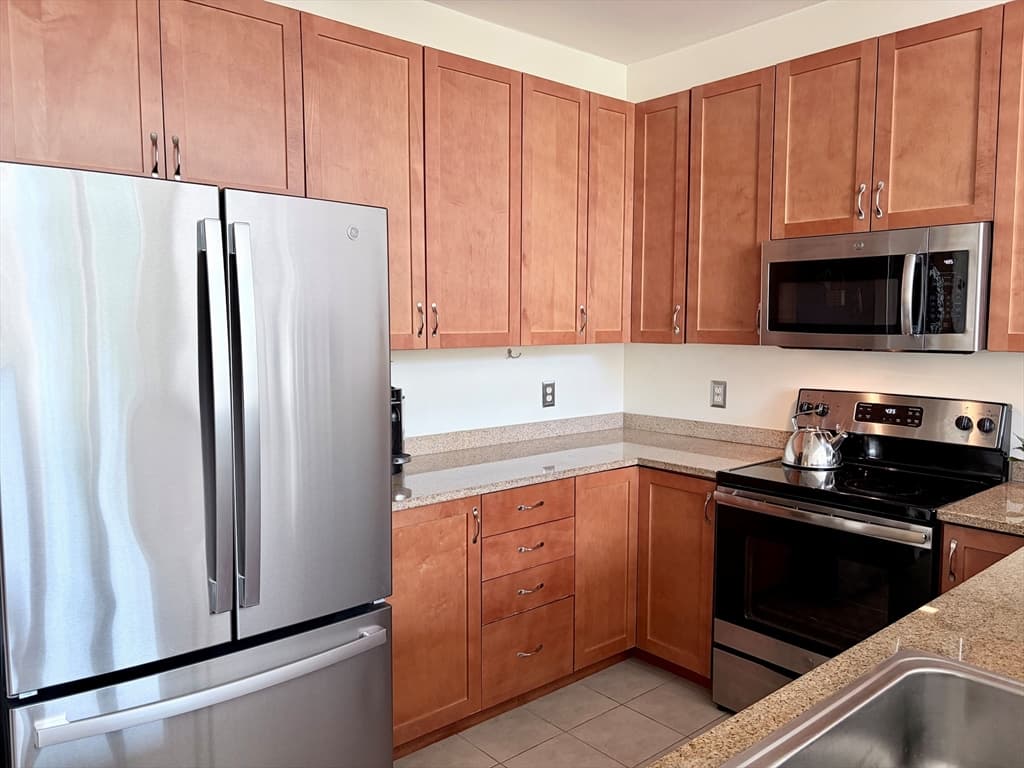 Condominium at 4 Harvest Dr # 323, North Andover MA 01845, North Andover, photo 7 of 23