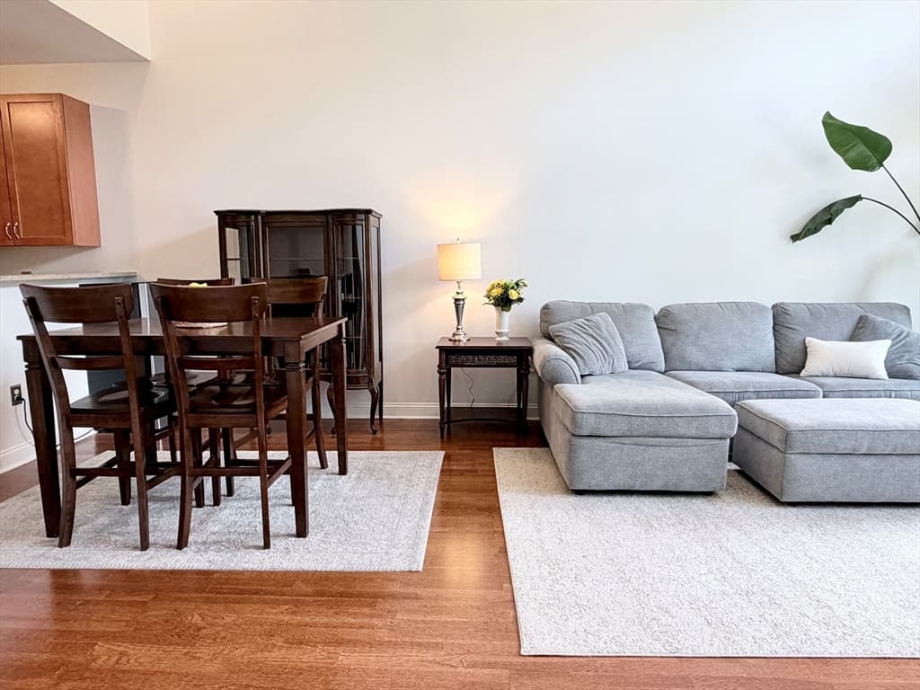 Condominium at 4 Harvest Dr # 323, North Andover MA 01845, North Andover, photo 3 of 23