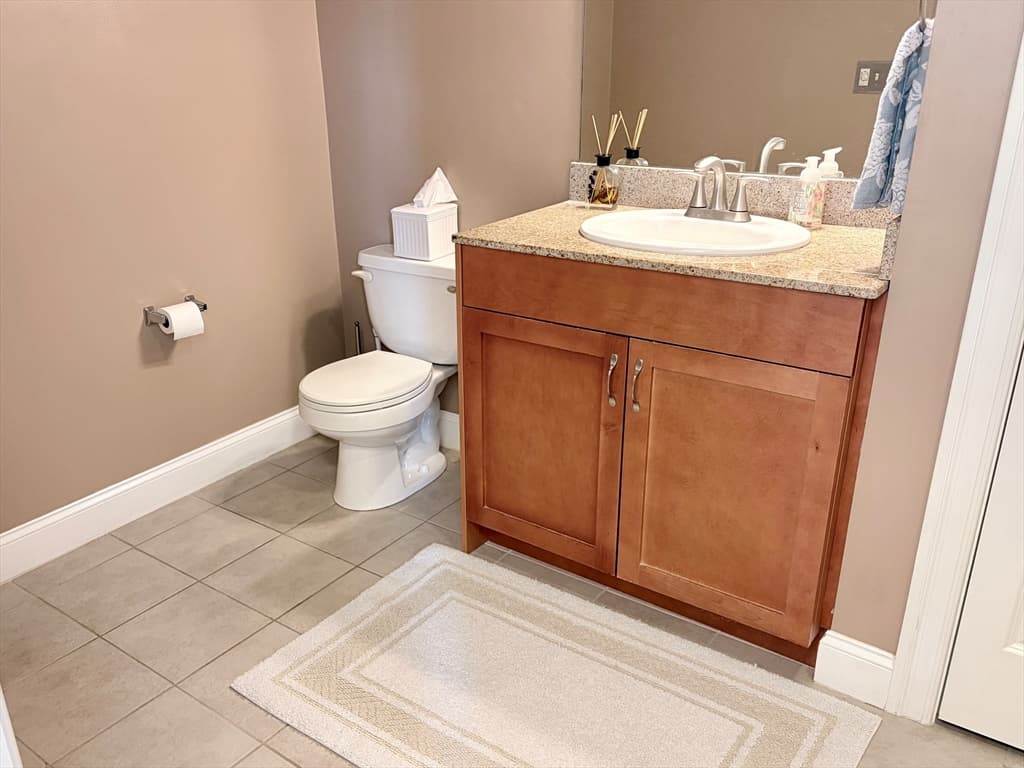 Condominium at 4 Harvest Dr # 323, North Andover MA 01845, North Andover, photo 11 of 23