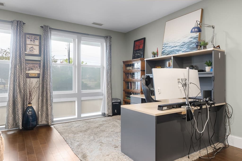 Condominium at 10 Ocean Ave # 109, Revere MA 02151, Revere, photo 6 of 21