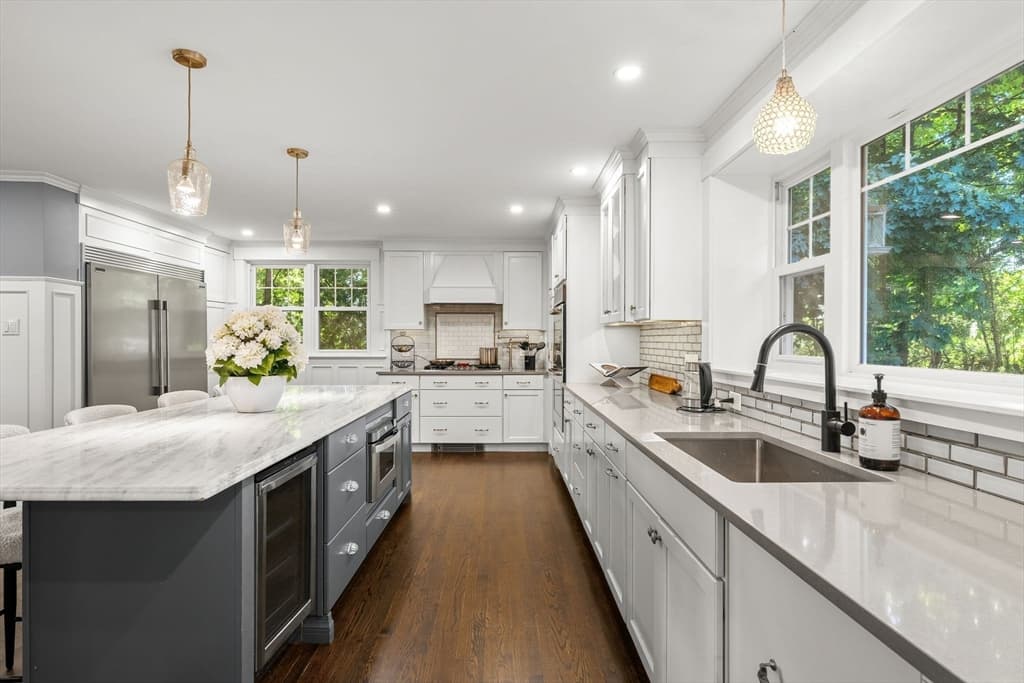 Single Family Residence at 138 Nichols St, Norwood MA 02062, Norwood, photo 6 of 42