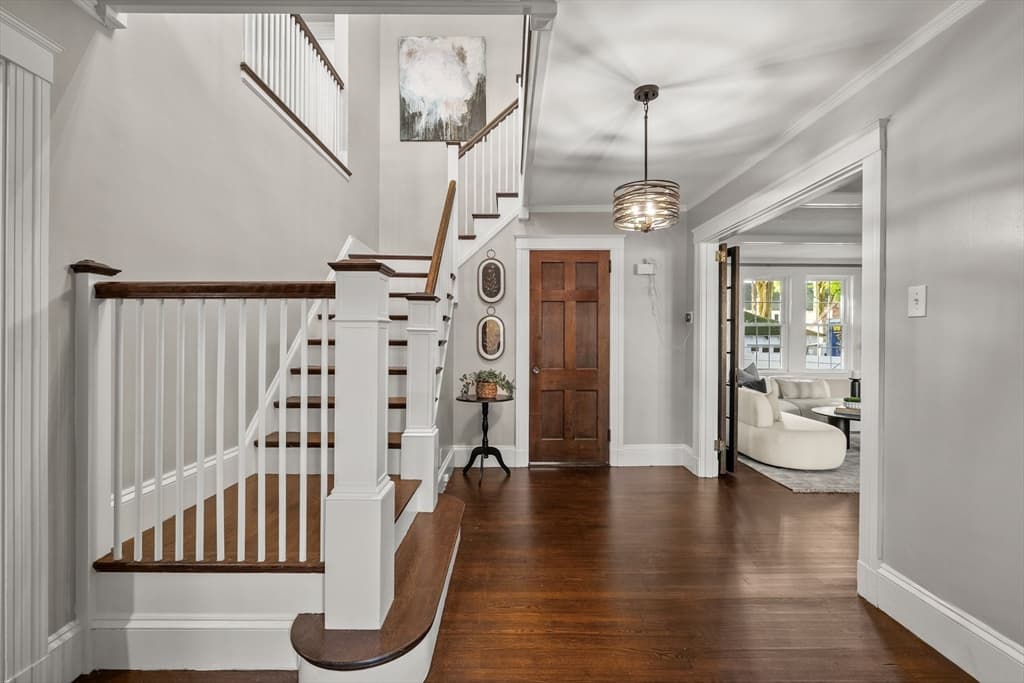 Single Family Residence at 138 Nichols St, Norwood MA 02062, Norwood, photo 4 of 42