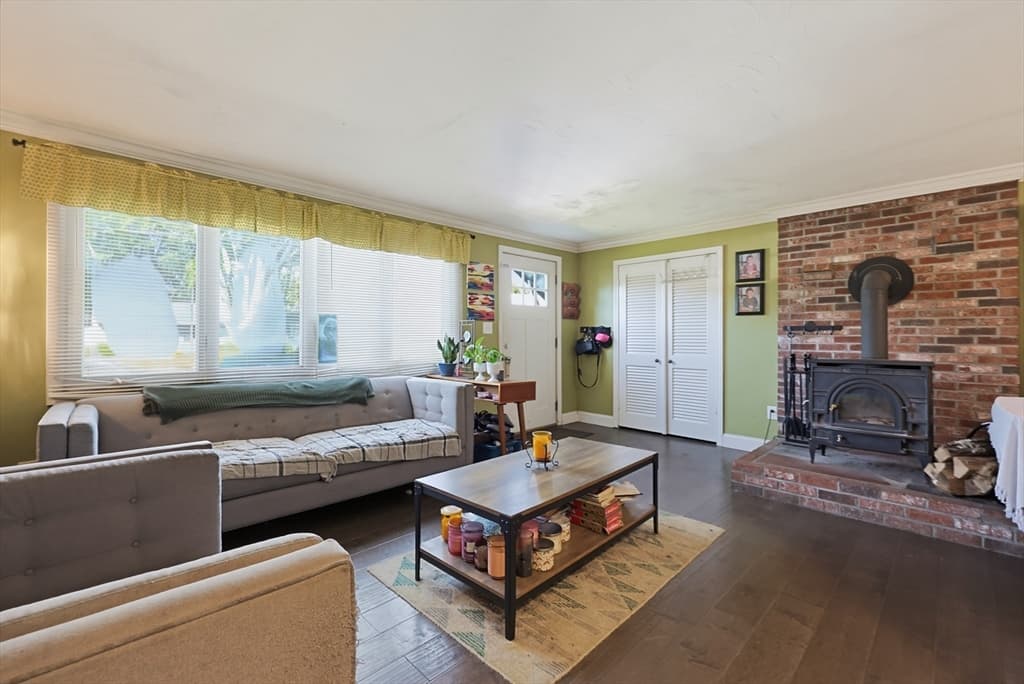 Single Family Residence at 36 Stella Rd, Bellingham MA 02019, Bellingham, photo 6 of 27