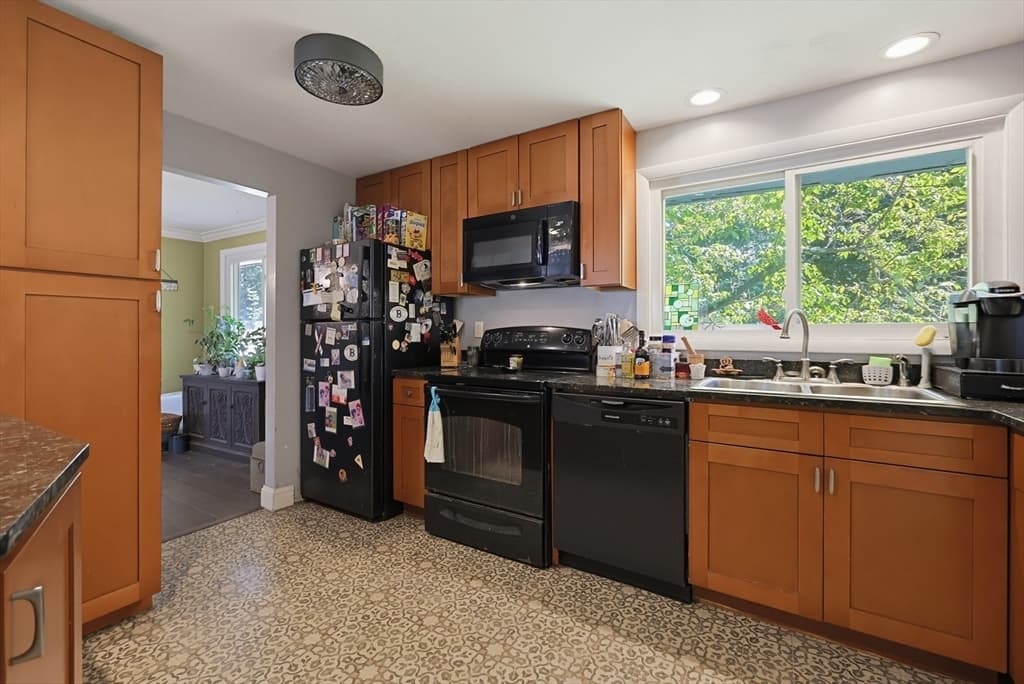 Single Family Residence at 36 Stella Rd, Bellingham MA 02019, Bellingham, photo 13 of 27