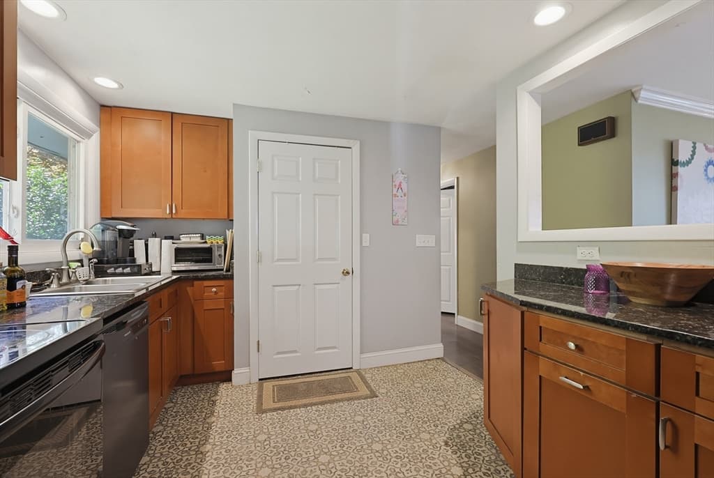 Single Family Residence at 36 Stella Rd, Bellingham MA 02019, Bellingham, photo 15 of 27