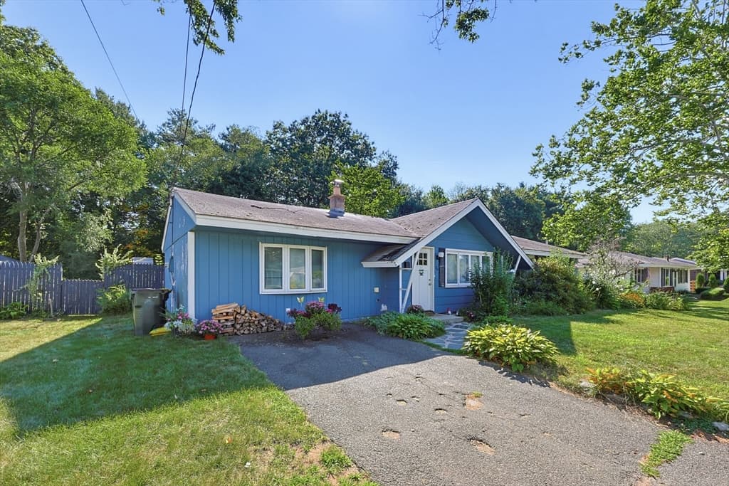 Single Family Residence at 36 Stella Rd, Bellingham MA 02019, Bellingham, photo 4 of 27