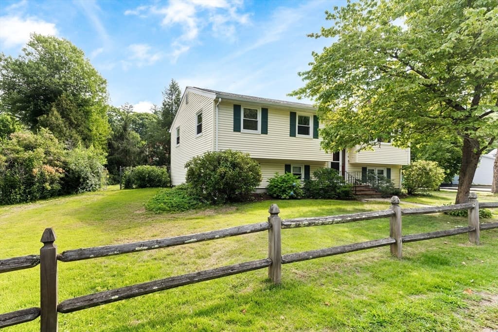 Single Family Residence at 8 Green St, Billerica MA 01821, Billerica, photo 2 of 28