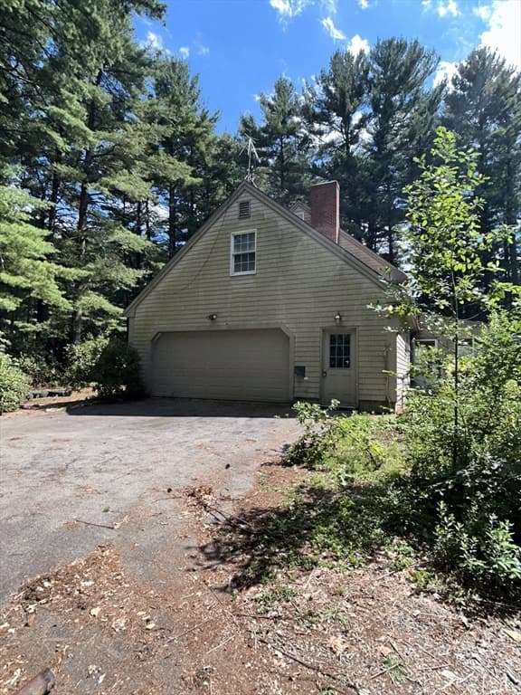 Single Family Residence at 55 Fairway Ln, Foxboro MA 02035, Foxboro, photo 2 of 27