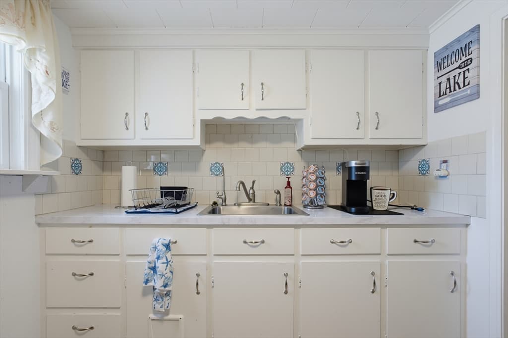 Single Family Residence at 46 W Shore Rd, Holbrook MA 02343, Holbrook, photo 12 of 23