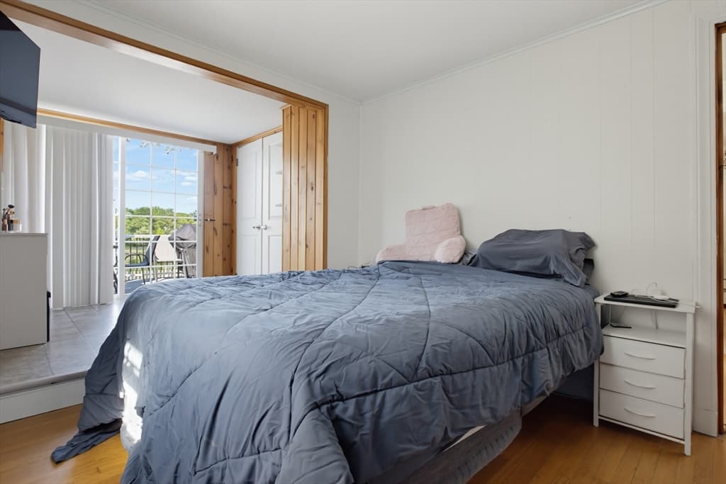 Single Family Residence at 46 W Shore Rd, Holbrook MA 02343, Holbrook, photo 18 of 23
