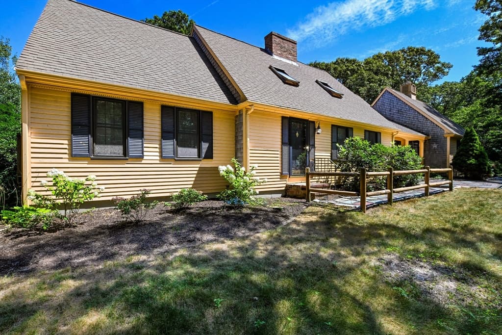Single Family Residence at 7 Village Drive, Sandwich MA 02537, Sandwich, photo 2 of 33