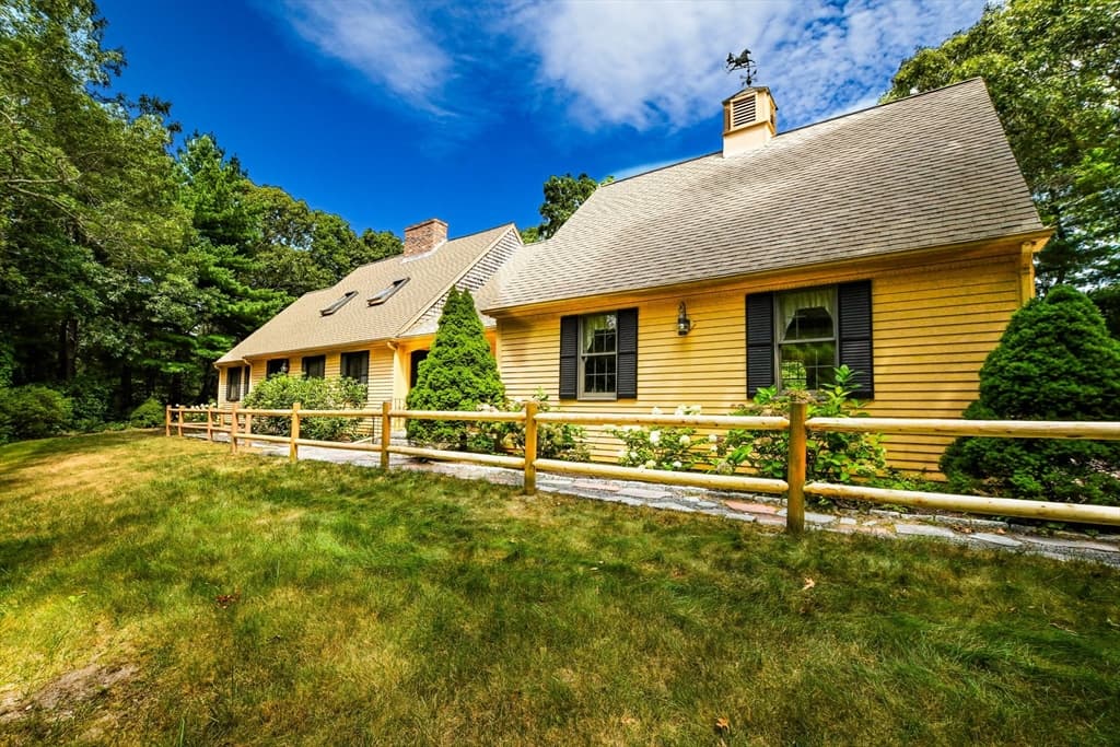 Single Family Residence at 7 Village Drive, Sandwich MA 02537, Sandwich, photo 3 of 33