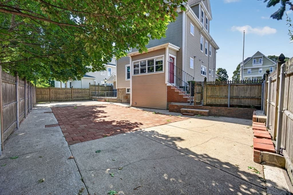 3 Family at 16 Bedford St, Quincy MA 02169, Quincy, photo 36 of 42